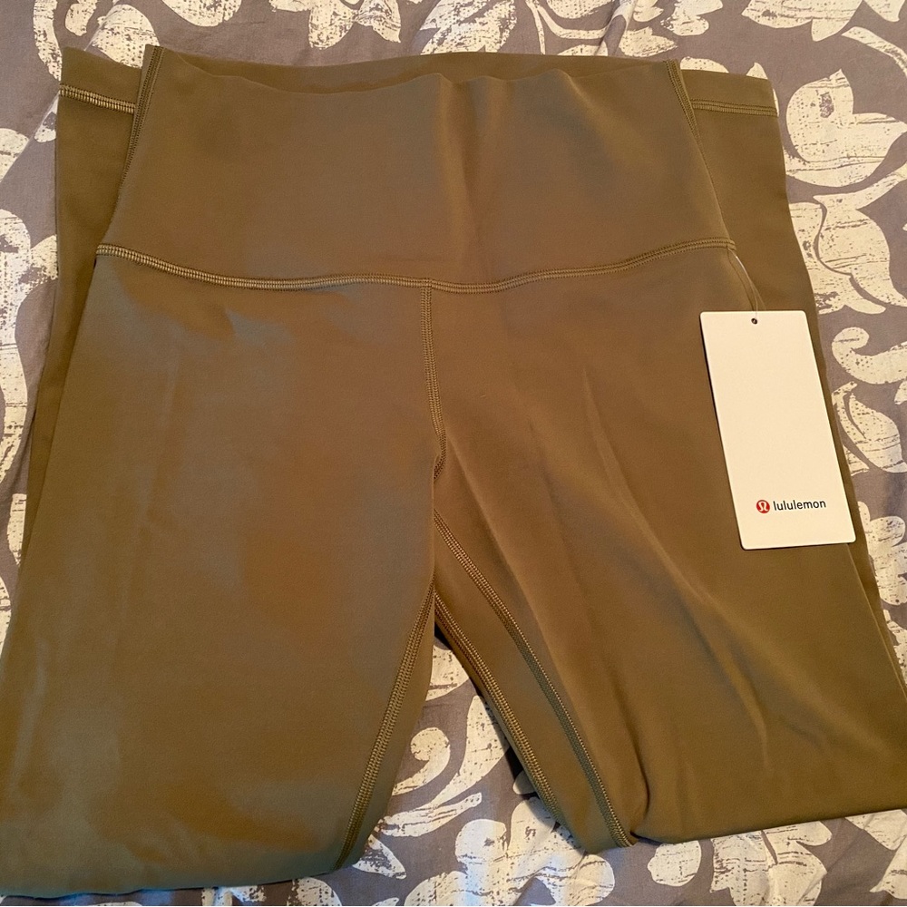 Lululemon 25” Align Capri